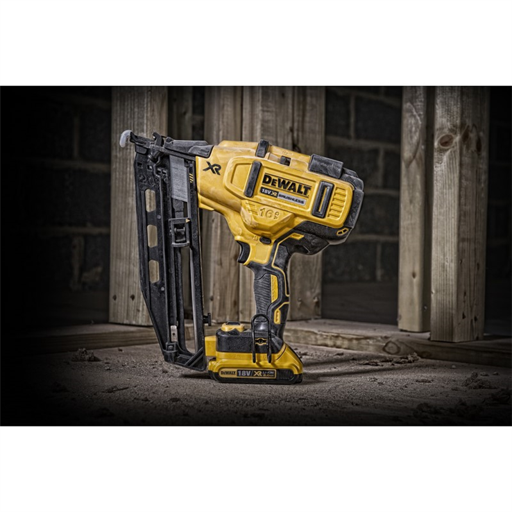 accu pintacker dewalt