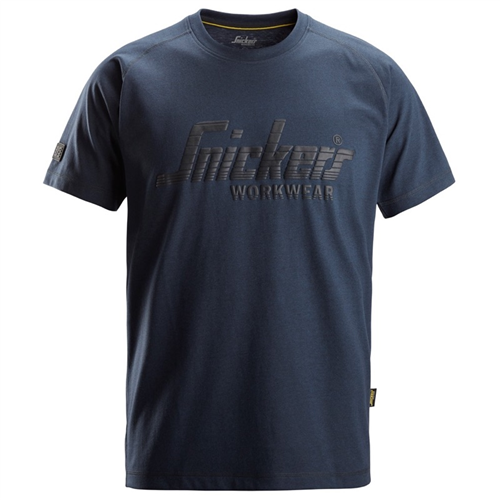 T-Shirt Logo Snickers - 2590 DONKERBLAUW XS