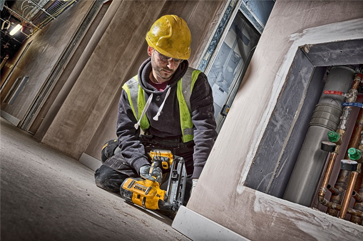 accu pintacker dewalt