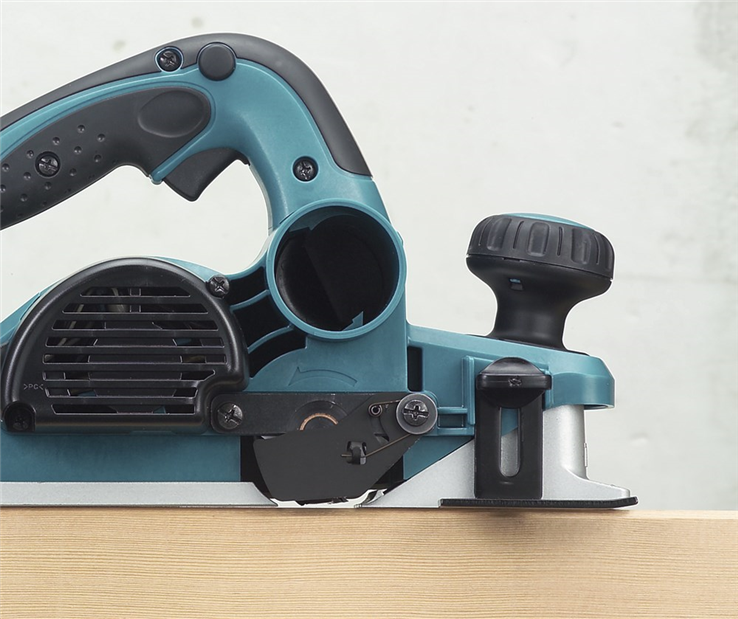 schaafmachine makita 82mm