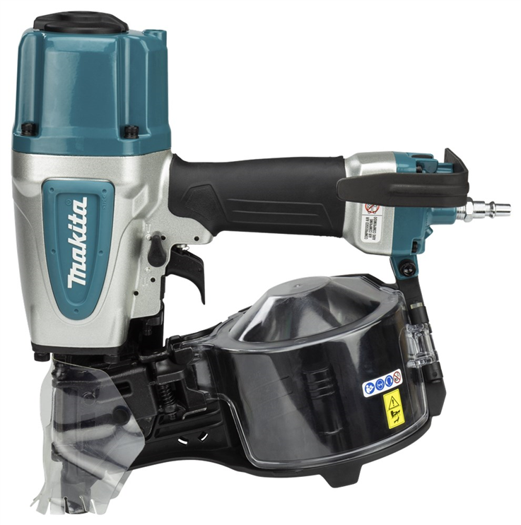 constructietacker makita 8bar