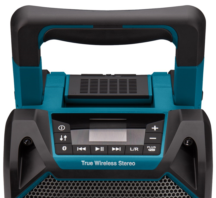 accu speaker bluetooth makita