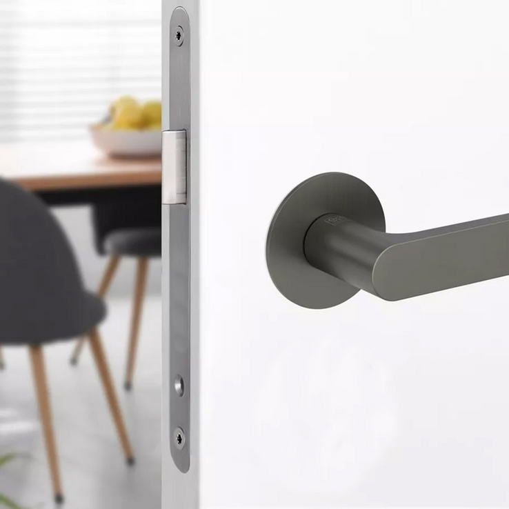 deurkrukgarnituur fluweelgrijs griffwerk deurkrukgarnituur fluweelgrijs griffwerk