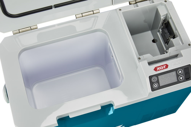 accu vries-/ koelbox makita accu vries-/ koelbox makita