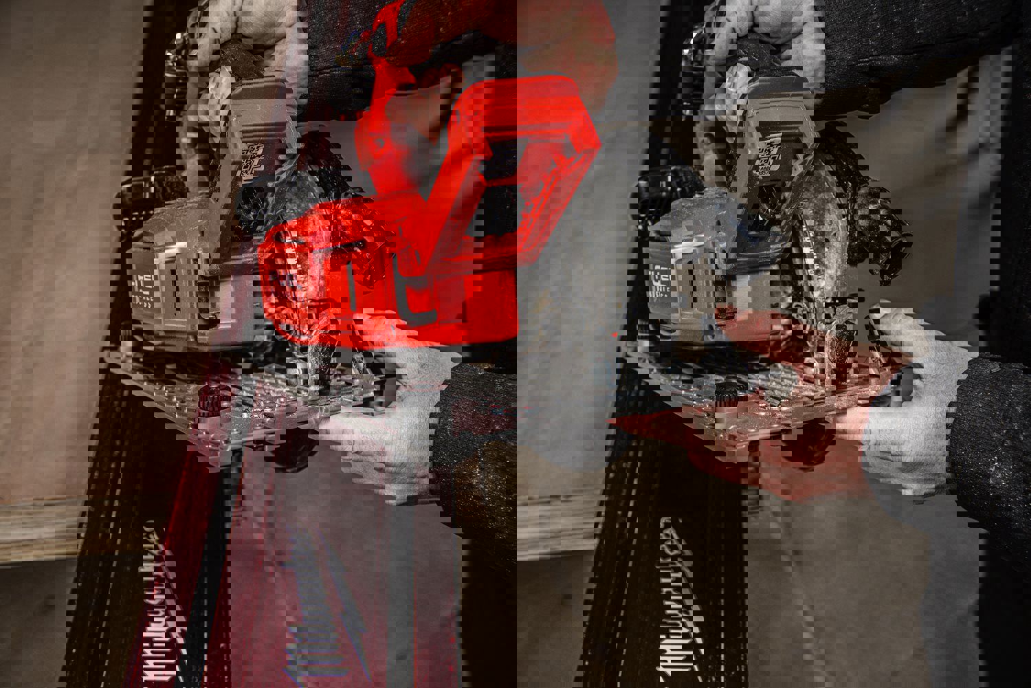 accu cirkelzaagmachine milwaukee 165mm-4