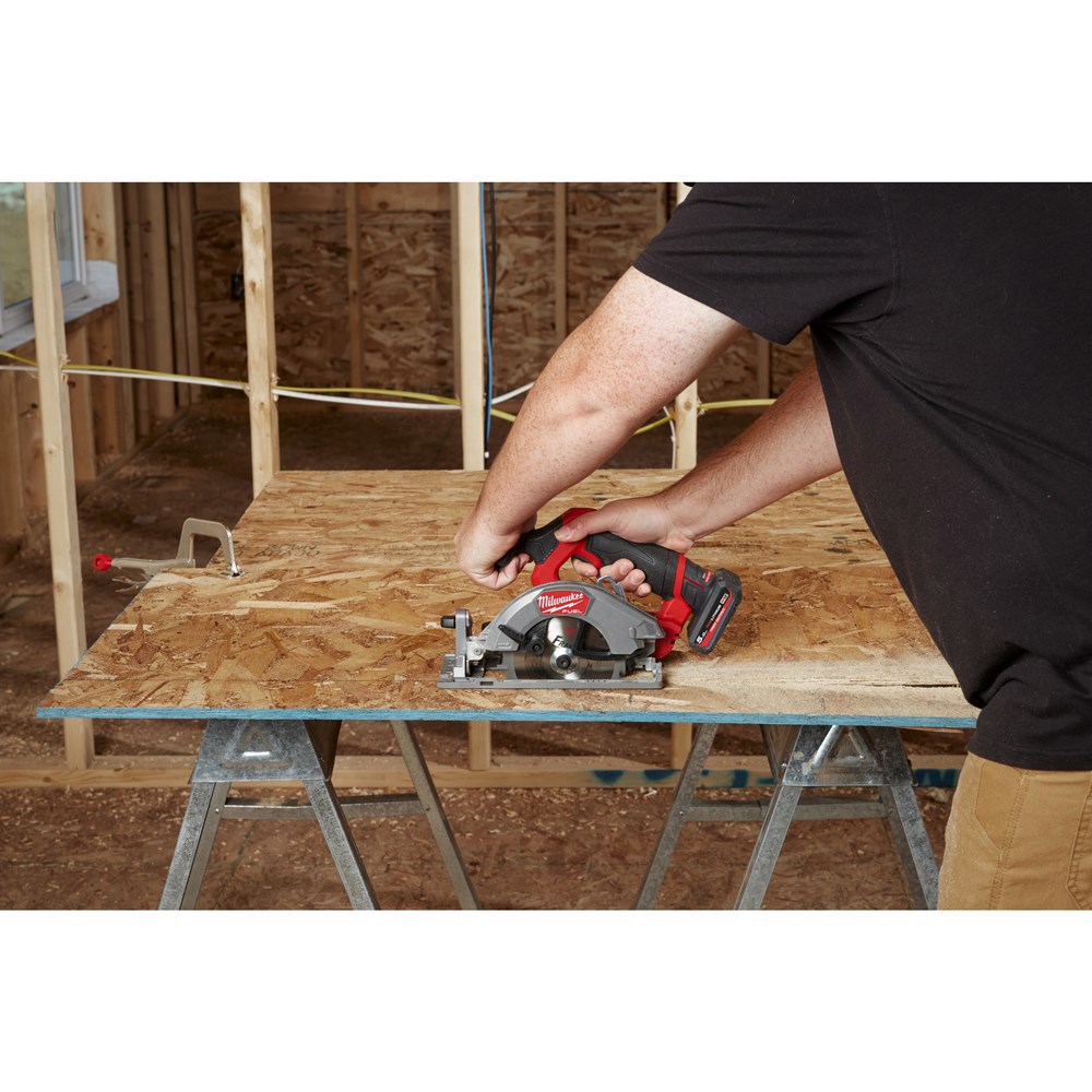 accu cirkelzaagmachine milwaukee 140mm-12