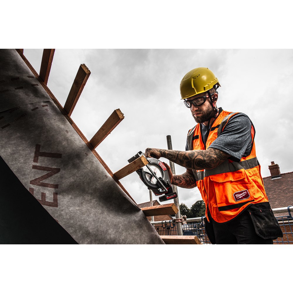 accu cirkelzaagmachine milwaukee 140mm-7