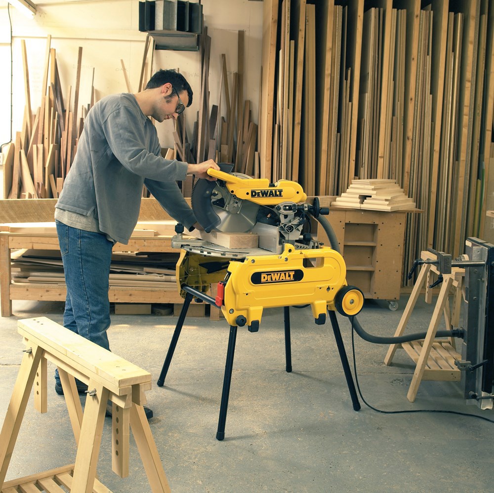 tafel-/afkortzaagmachine dewalt 305mm-7