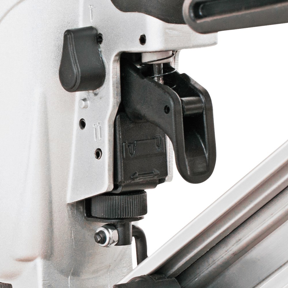 bradtacker makita 8bar-8