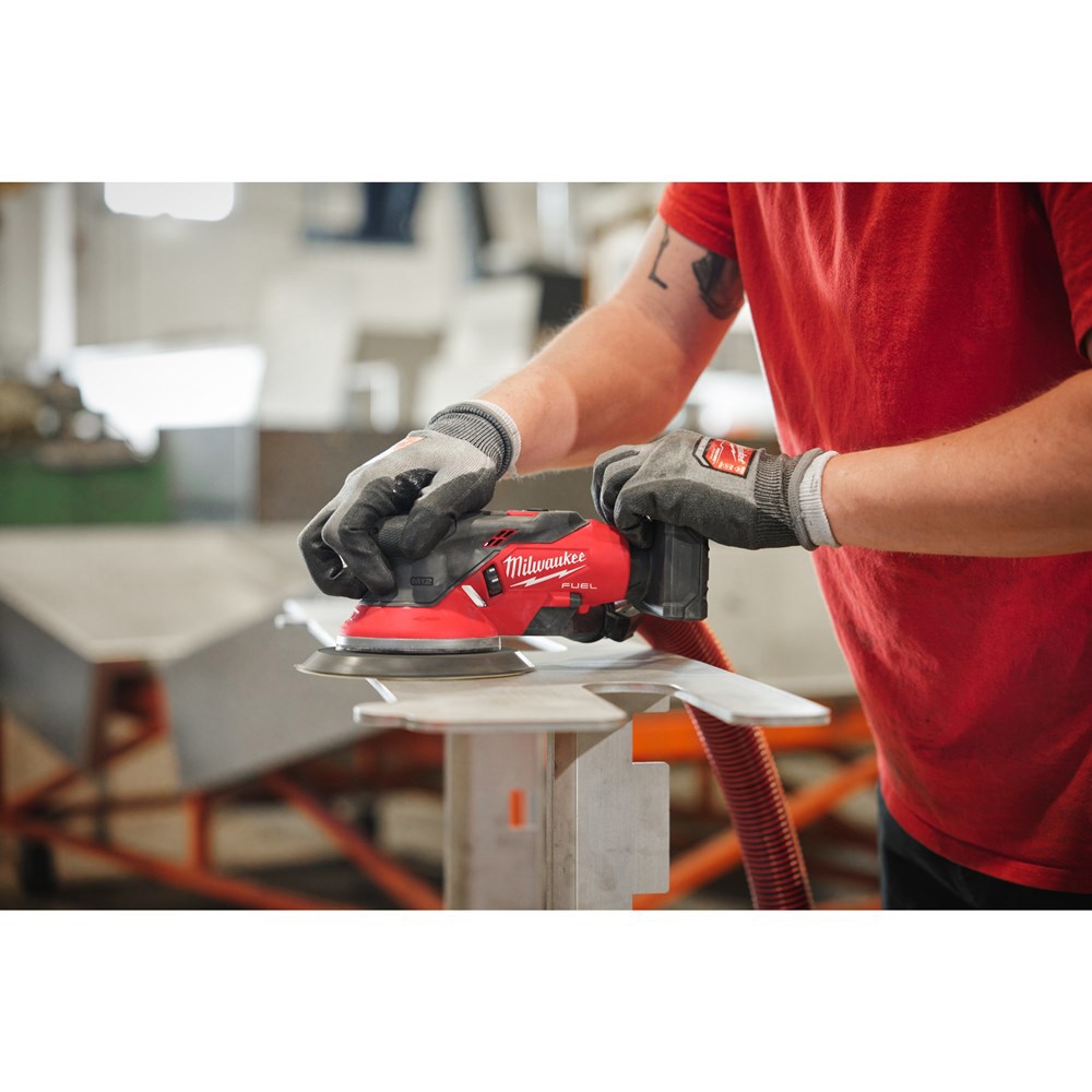 accu schuurmachine excenter milwaukee-21