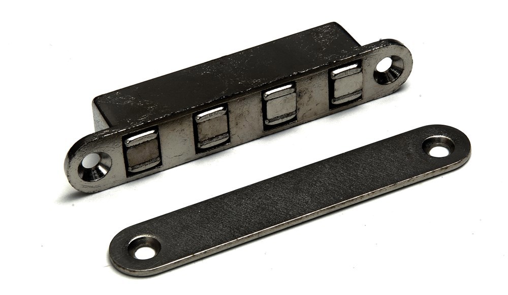 Magneetsnapper Vernikkeld - MC100820B 86X15MM 8KG